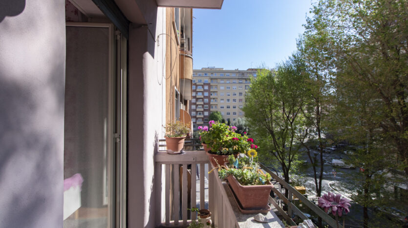 Bilocale Viale Ippocrate